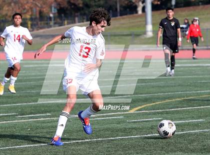 Thumbnail 3 in Lincoln vs. McClatchy photogallery.