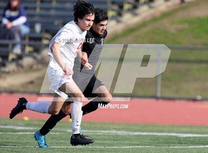 Thumbnail 1 in Lincoln vs. McClatchy photogallery.