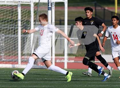 Thumbnail 2 in Lincoln vs. McClatchy photogallery.