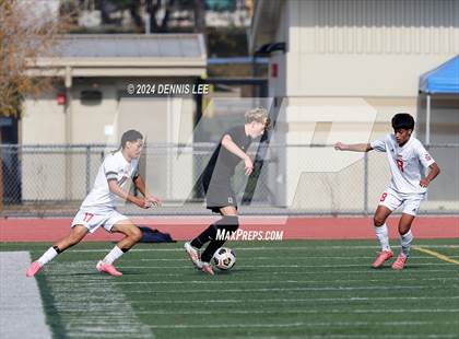 Thumbnail 1 in Lincoln vs. McClatchy photogallery.