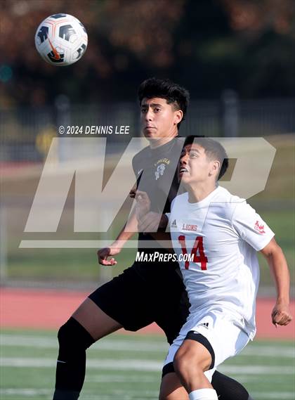 Thumbnail 2 in Lincoln vs. McClatchy photogallery.