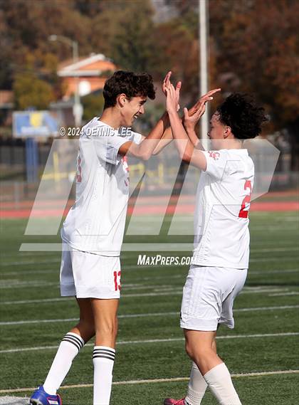 Thumbnail 1 in Lincoln vs. McClatchy photogallery.