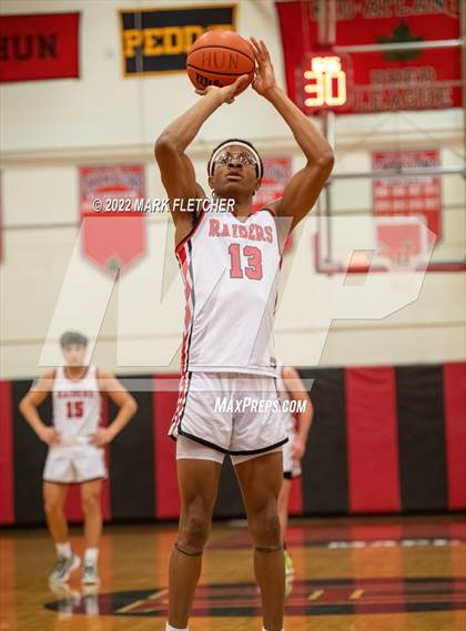 Thumbnail 3 in Pennington @ Hun photogallery.
