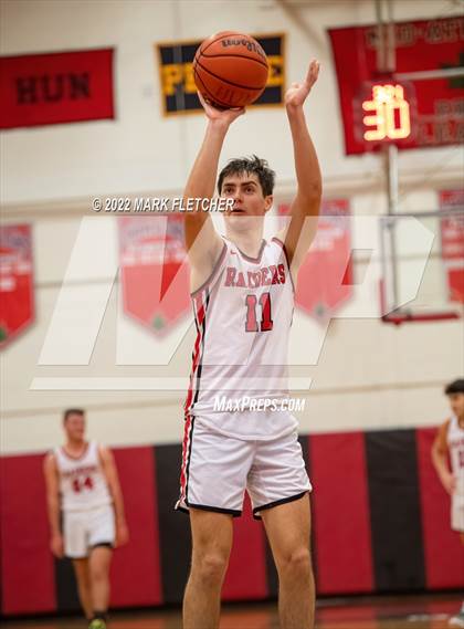 Thumbnail 2 in Pennington @ Hun photogallery.