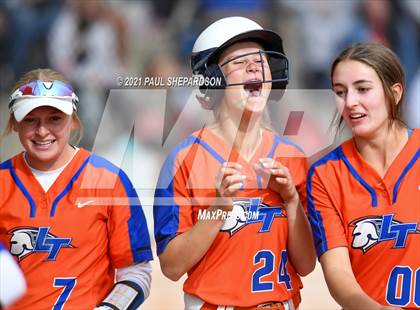 Thumbnail 2 in Legend vs. Columbine (CHSAA 5A State Final Game) photogallery.