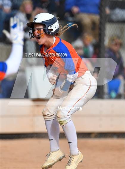 Thumbnail 2 in Legend vs. Columbine (CHSAA 5A State Final Game) photogallery.