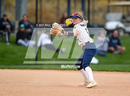 Thumbnail 3 in Legend vs. Columbine (CHSAA 5A State Final Game) photogallery.