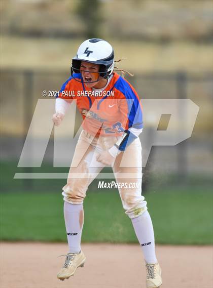 Thumbnail 2 in Legend vs. Columbine (CHSAA 5A State Final Game) photogallery.