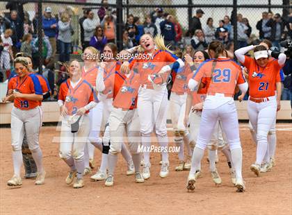Thumbnail 2 in Legend vs. Columbine (CHSAA 5A State Final Game) photogallery.