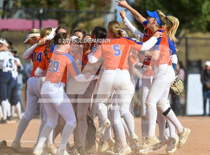 Thumbnail 3 in Legend vs. Columbine (CHSAA 5A State Final Game) photogallery.