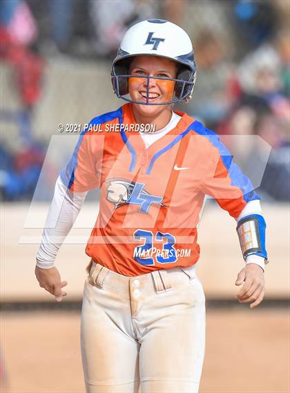 Thumbnail 2 in Legend vs. Columbine (CHSAA 5A State Final Game) photogallery.