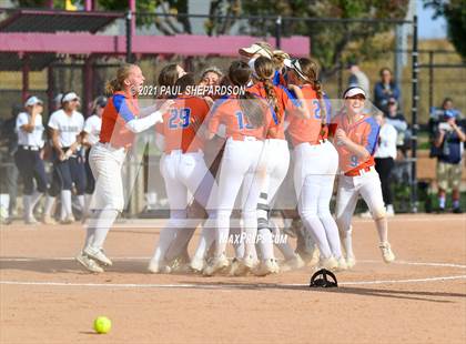 Thumbnail 2 in Legend vs. Columbine (CHSAA 5A State Final Game) photogallery.