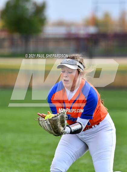Thumbnail 1 in Legend vs. Columbine (CHSAA 5A State Final Game) photogallery.