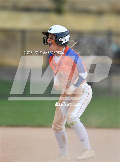 Thumbnail 3 in Legend vs. Columbine (CHSAA 5A State Final Game) photogallery.