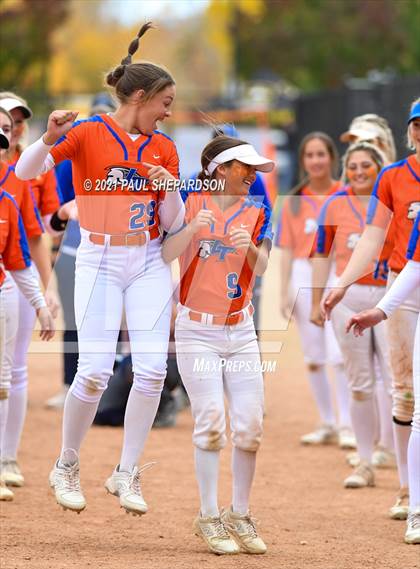 Thumbnail 2 in Legend vs. Columbine (CHSAA 5A State Final Game) photogallery.