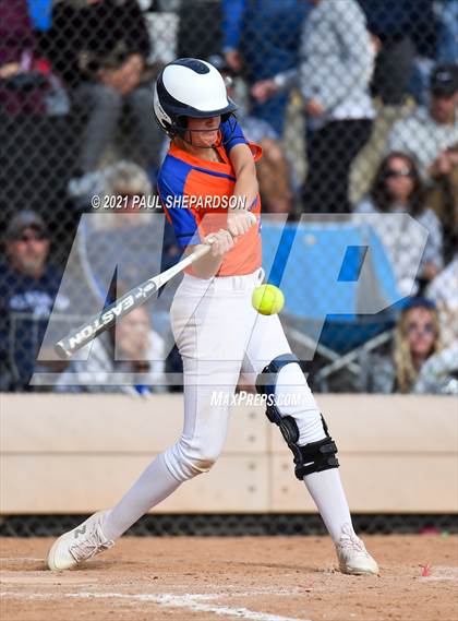 Thumbnail 1 in Legend vs. Columbine (CHSAA 5A State Final Game) photogallery.