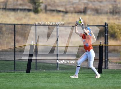 Thumbnail 2 in Legend vs. Columbine (CHSAA 5A State Final Game) photogallery.