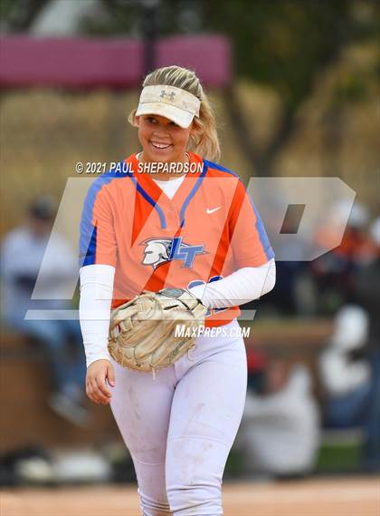 Thumbnail 2 in Legend vs. Columbine (CHSAA 5A State Final Game) photogallery.
