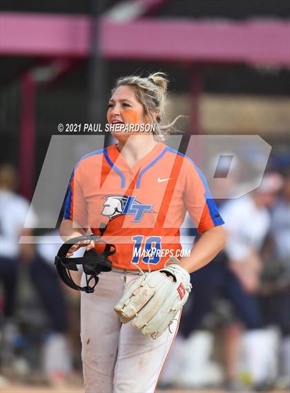 Thumbnail 3 in Legend vs. Columbine (CHSAA 5A State Final Game) photogallery.