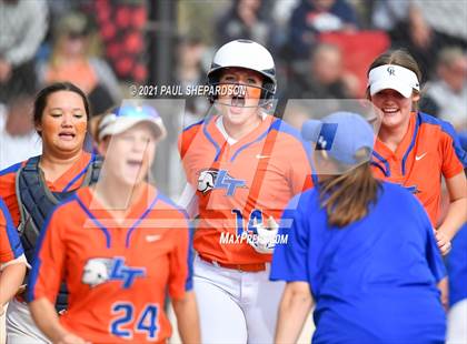 Thumbnail 3 in Legend vs. Columbine (CHSAA 5A State Final Game) photogallery.