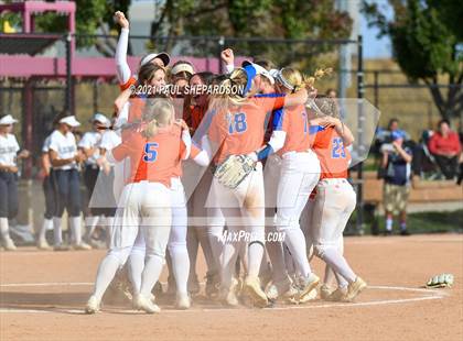 Thumbnail 1 in Legend vs. Columbine (CHSAA 5A State Final Game) photogallery.