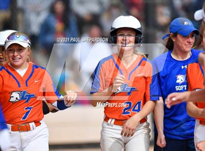 Thumbnail 2 in Legend vs. Columbine (CHSAA 5A State Final Game) photogallery.