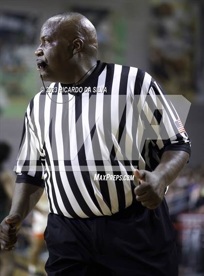 Thumbnail 2 in Seven Lakes vs Clear_Falls (UIL 6A Region 3 & 4 Regional Semifinal) photogallery.