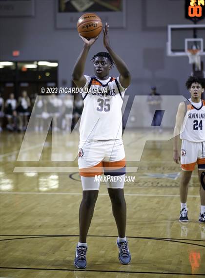 Thumbnail 2 in Seven Lakes vs Clear_Falls (UIL 6A Region 3 & 4 Regional Semifinal) photogallery.