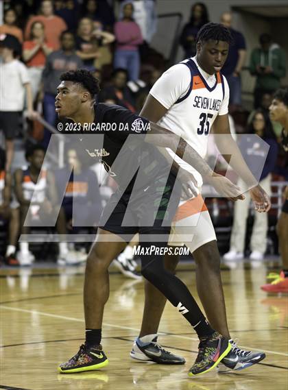 Thumbnail 3 in Seven Lakes vs Clear_Falls (UIL 6A Region 3 & 4 Regional Semifinal) photogallery.