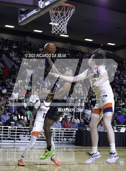 Thumbnail 2 in Seven Lakes vs Clear_Falls (UIL 6A Region 3 & 4 Regional Semifinal) photogallery.