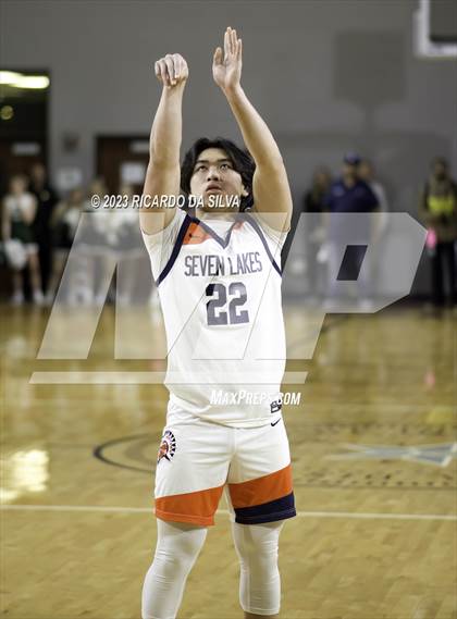 Thumbnail 2 in Seven Lakes vs Clear_Falls (UIL 6A Region 3 & 4 Regional Semifinal) photogallery.