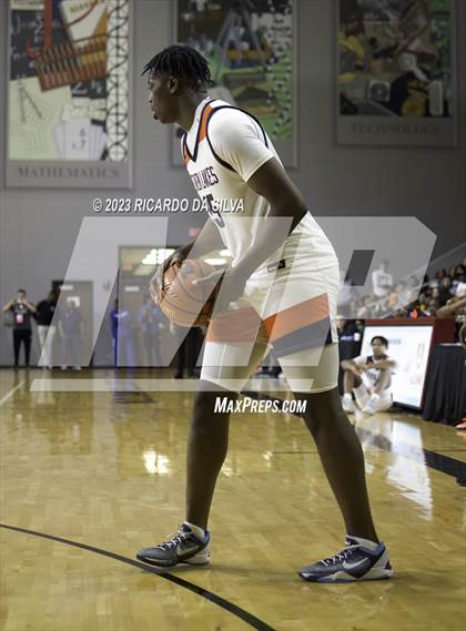 Thumbnail 2 in Seven Lakes vs Clear_Falls (UIL 6A Region 3 & 4 Regional Semifinal) photogallery.