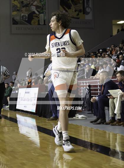 Thumbnail 3 in Seven Lakes vs Clear_Falls (UIL 6A Region 3 & 4 Regional Semifinal) photogallery.