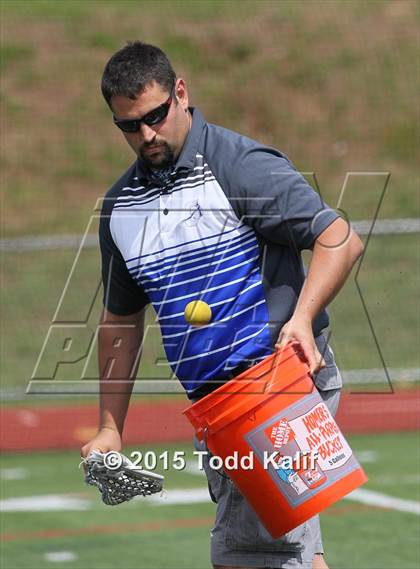 Thumbnail 2 in Staples vs Glastonbury (CIAC Class L Quarterfinal) photogallery.