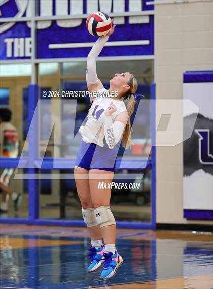 Thumbnail 3 in Brownwood @ Lampasas photogallery.