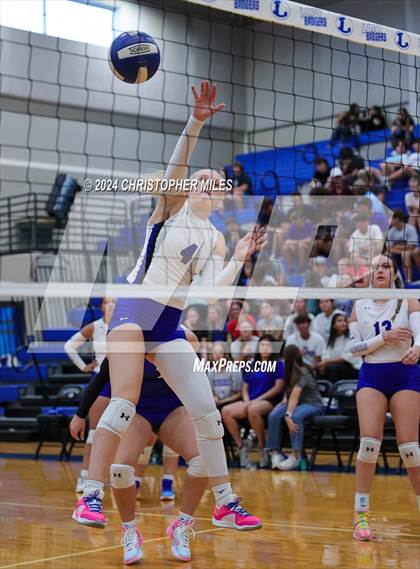 Thumbnail 2 in Brownwood @ Lampasas photogallery.