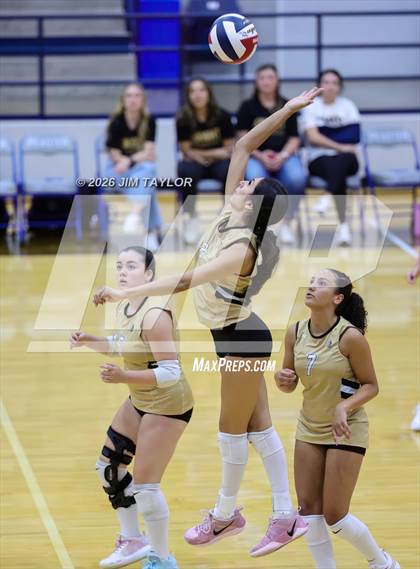 Thumbnail 2 in JV: Eagle Mountain @ Peaster photogallery.