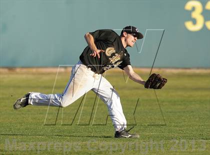 Thumbnail 2 in Calabasas @ Crespi photogallery.
