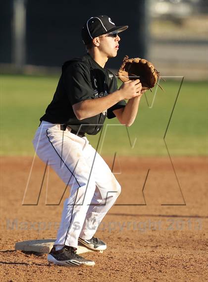 Thumbnail 1 in Calabasas @ Crespi photogallery.