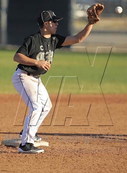 Thumbnail 1 in Calabasas @ Crespi photogallery.