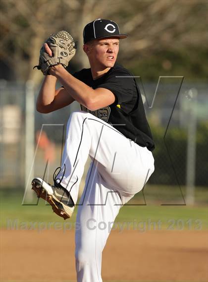Thumbnail 1 in Calabasas @ Crespi photogallery.