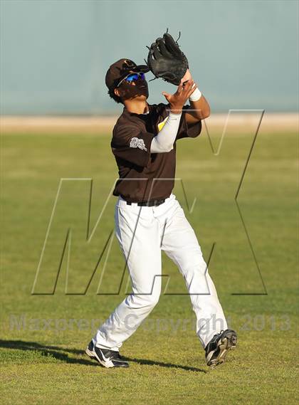 Thumbnail 2 in Calabasas @ Crespi photogallery.