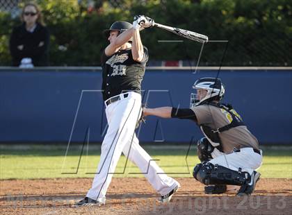 Thumbnail 2 in Calabasas @ Crespi photogallery.