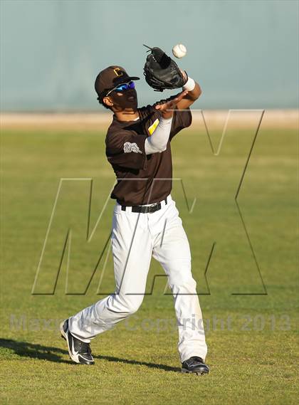 Thumbnail 3 in Calabasas @ Crespi photogallery.