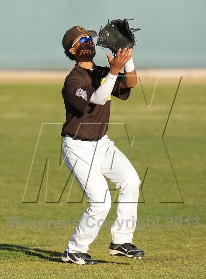 Thumbnail 1 in Calabasas @ Crespi photogallery.