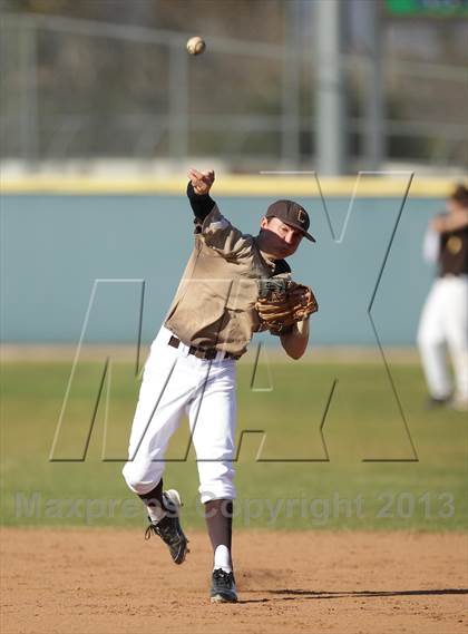 Thumbnail 3 in Calabasas @ Crespi photogallery.
