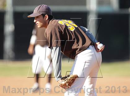 Thumbnail 1 in Calabasas @ Crespi photogallery.