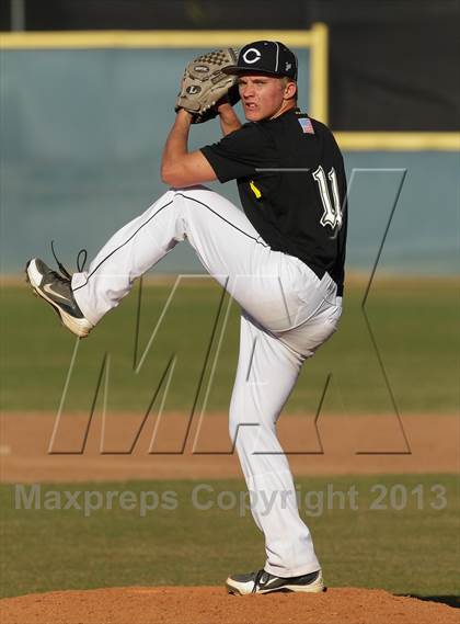 Thumbnail 1 in Calabasas @ Crespi photogallery.