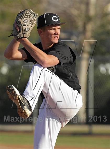 Thumbnail 2 in Calabasas @ Crespi photogallery.