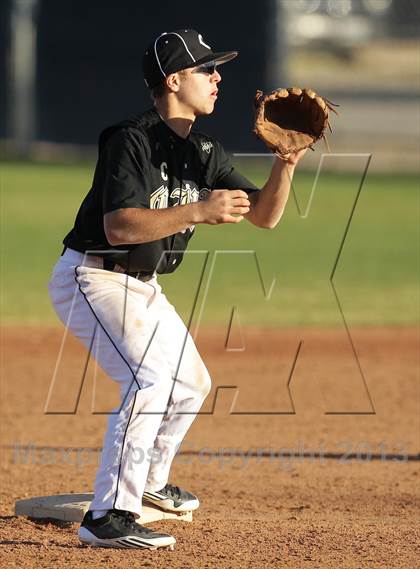 Thumbnail 2 in Calabasas @ Crespi photogallery.